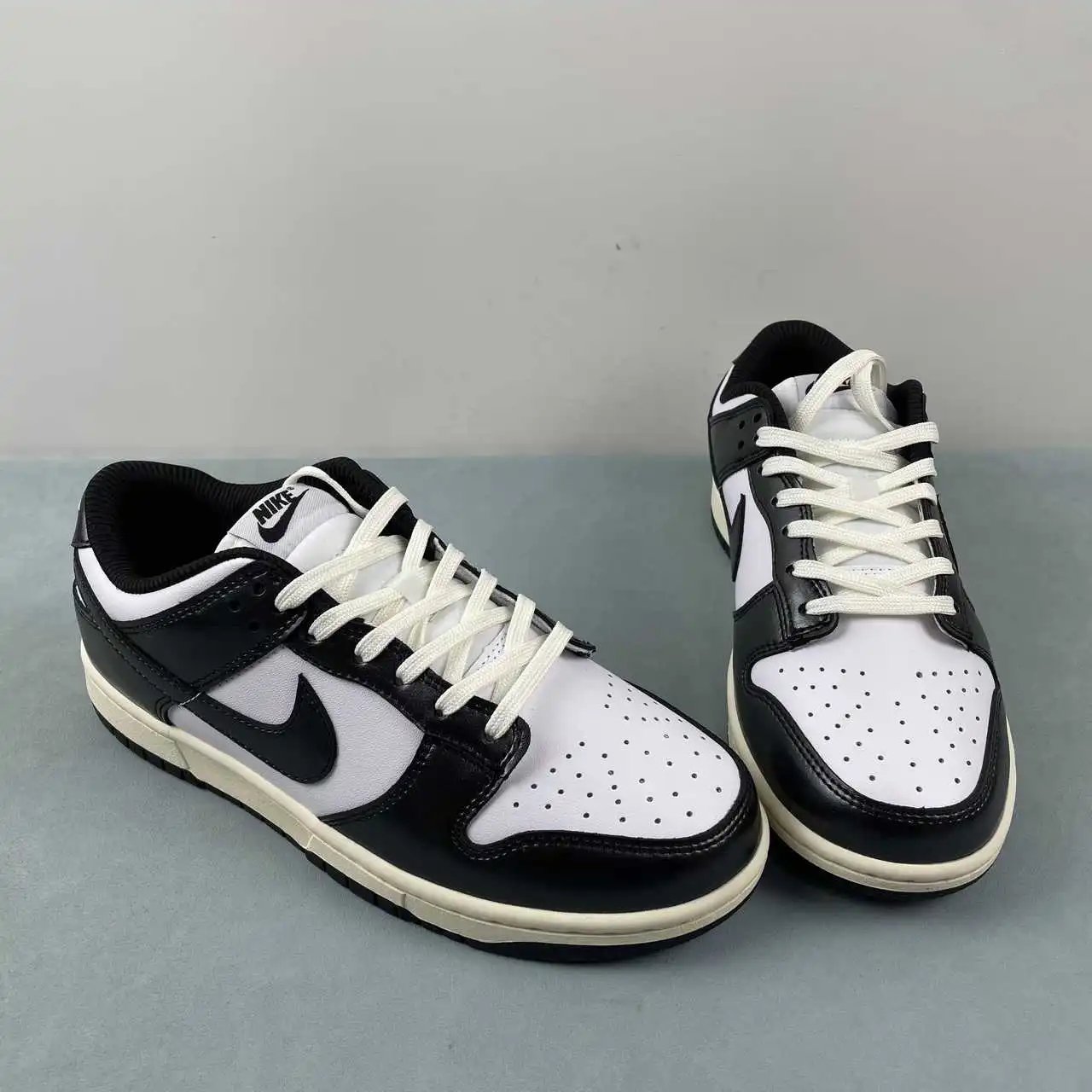 Nike Dunk Low FQ8899-100 thumbnail 2