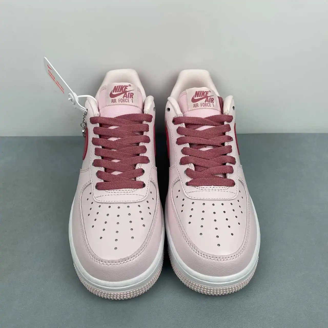Nike Air Force 1 IO8755-600 thumbnail 3