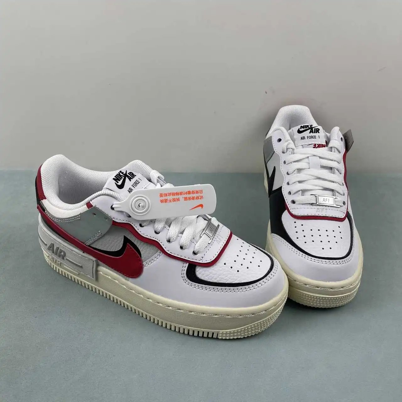 Nike Air Force 1 FN6335-100 thumbnail 2