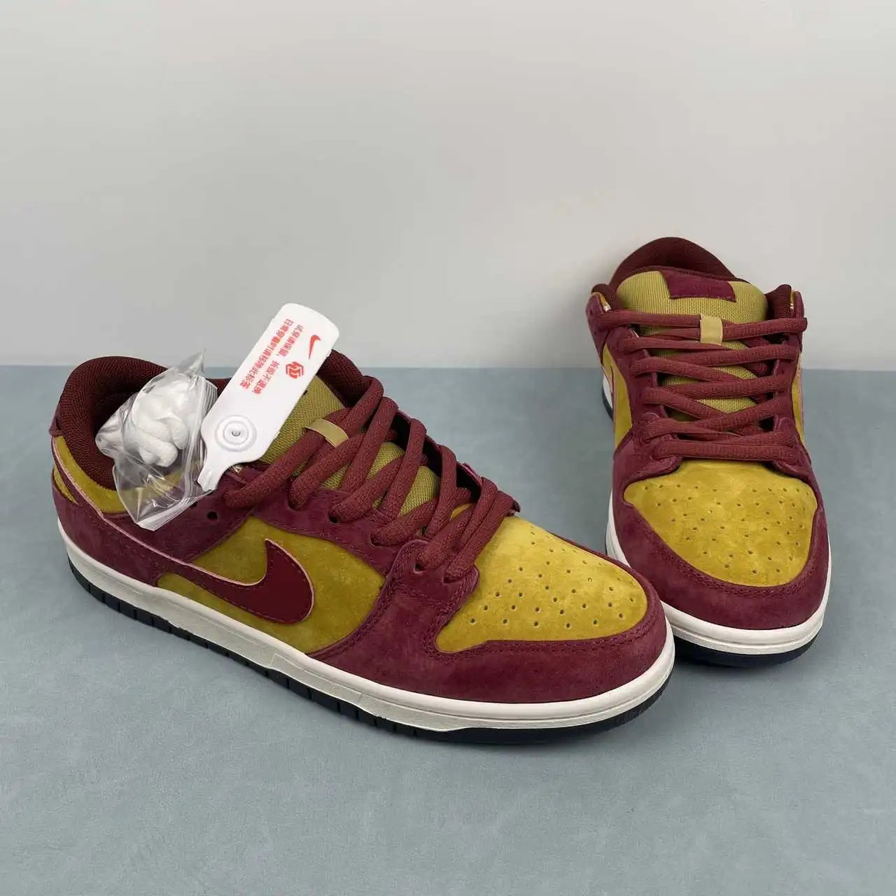 Nike Dunk Low Burgundy Yellow Color-Blocked – HQ1625-600 thumbnail 2