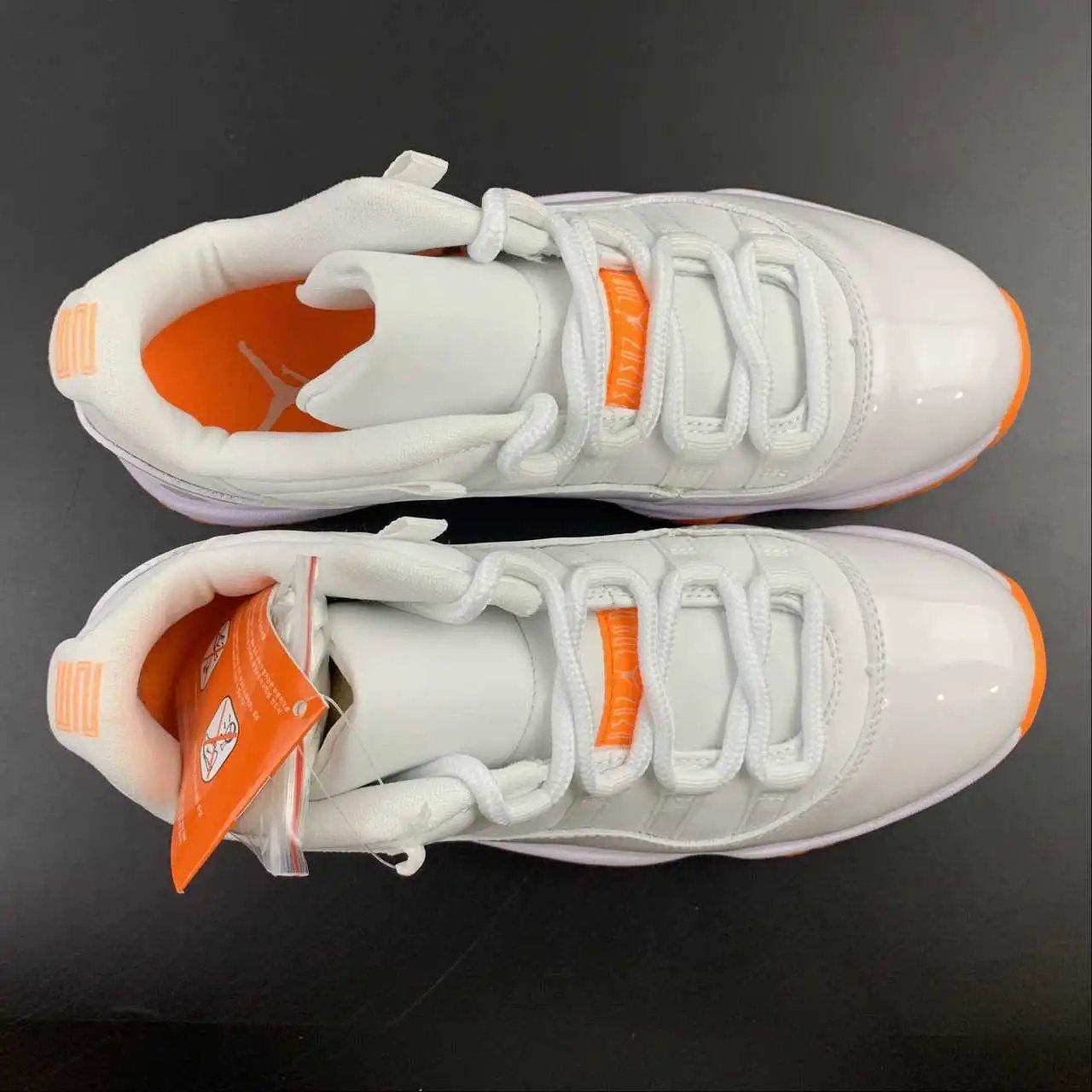 Air Jordan 11 AH7860-139 thumbnail 3