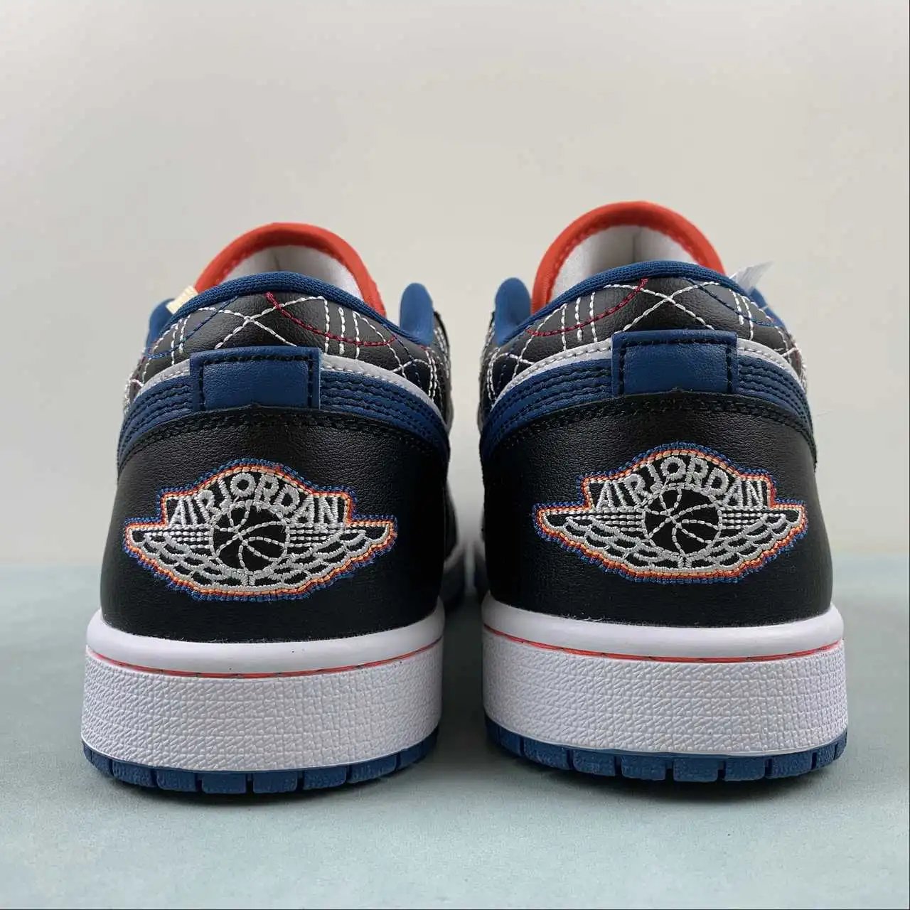 Air Jordan 1 Low FV3622-141 thumbnail 4