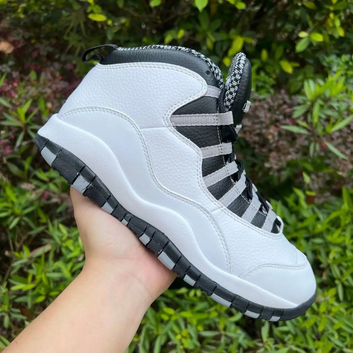 Air Jordan 10 HJ6779-104 thumbnail 2