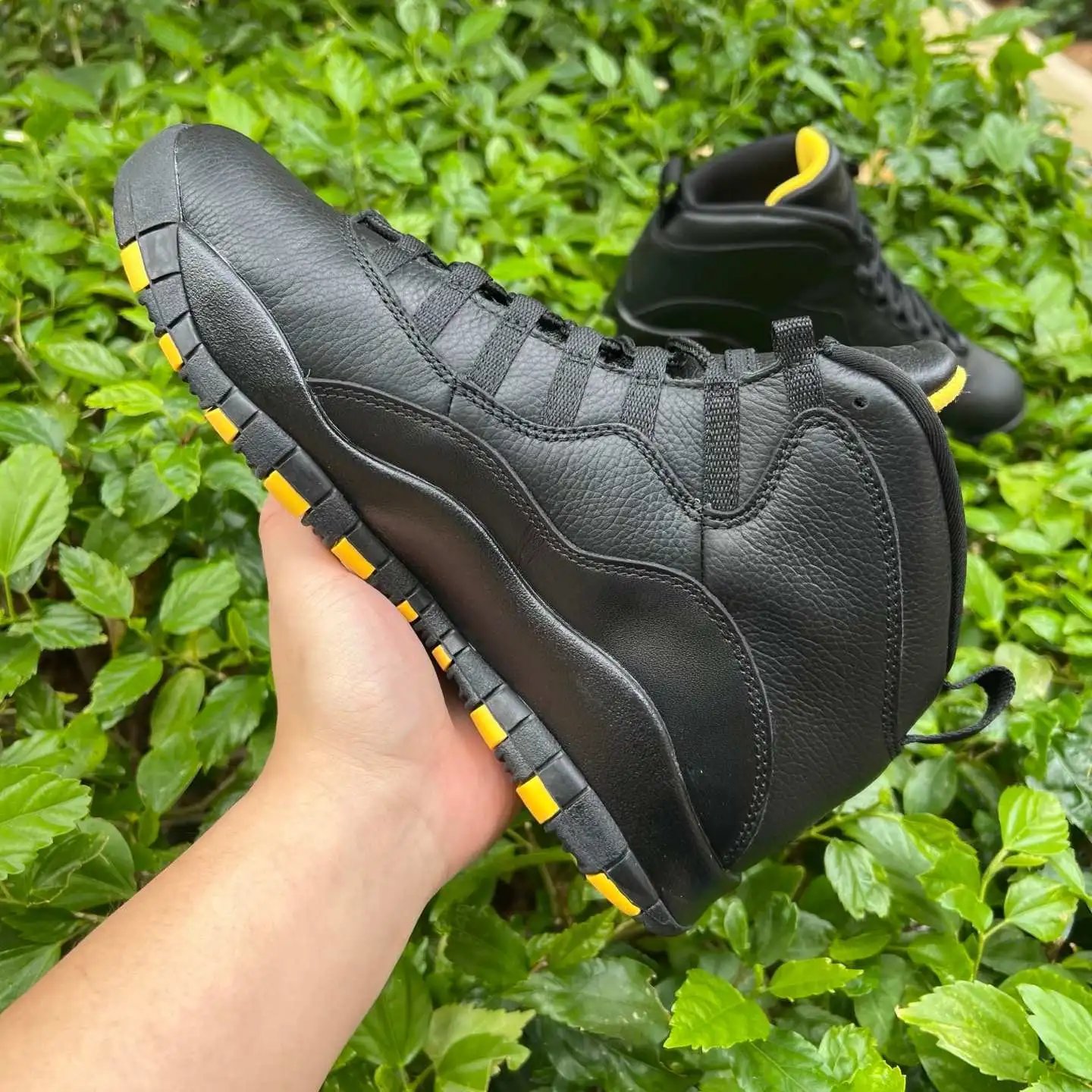 Air Jordan 10 HJ6779-001 thumbnail 3