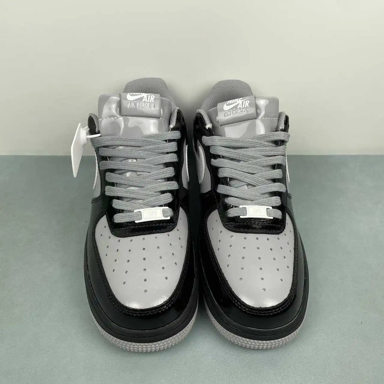 Nike Air Force 1 IO9974-010 thumbnail 3