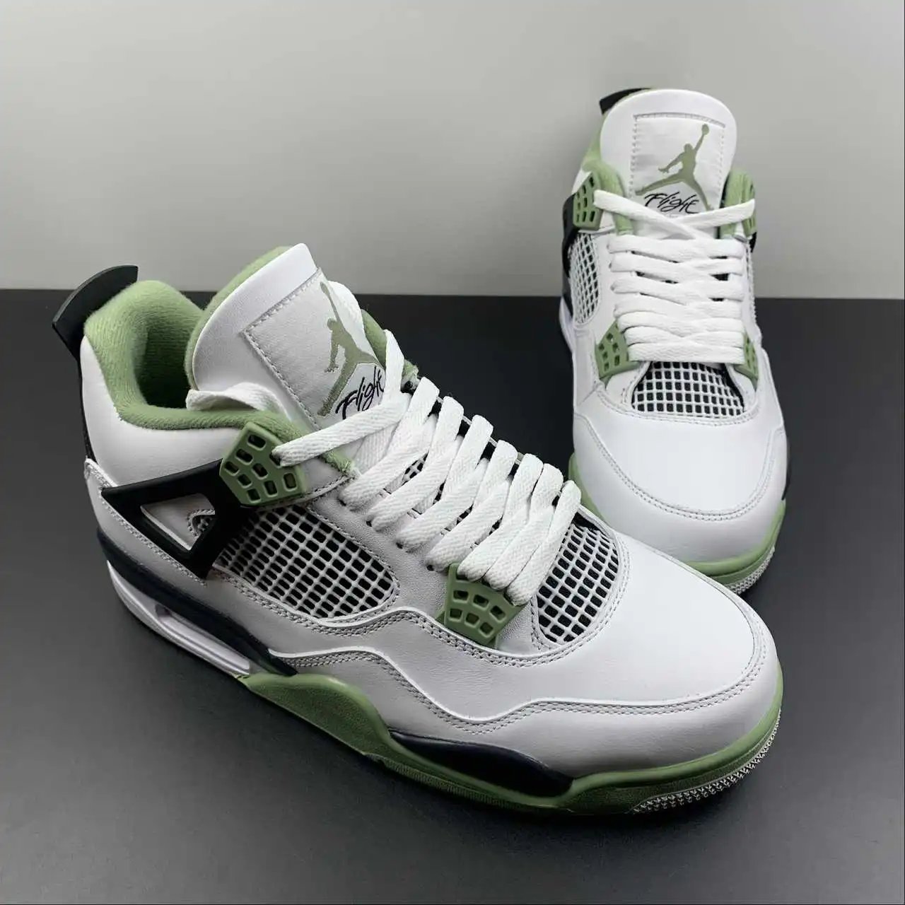 Air Jordan 4 AQ9129-103 thumbnail 2