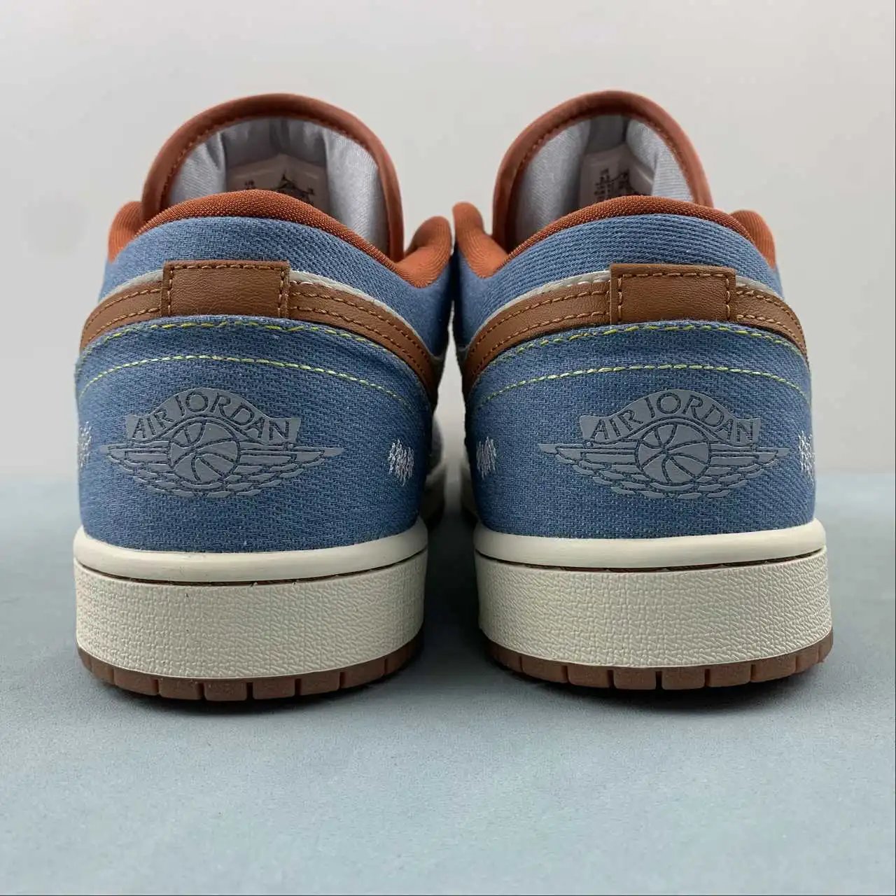 Air Jordan 1 Low FZ5045-091 thumbnail 4