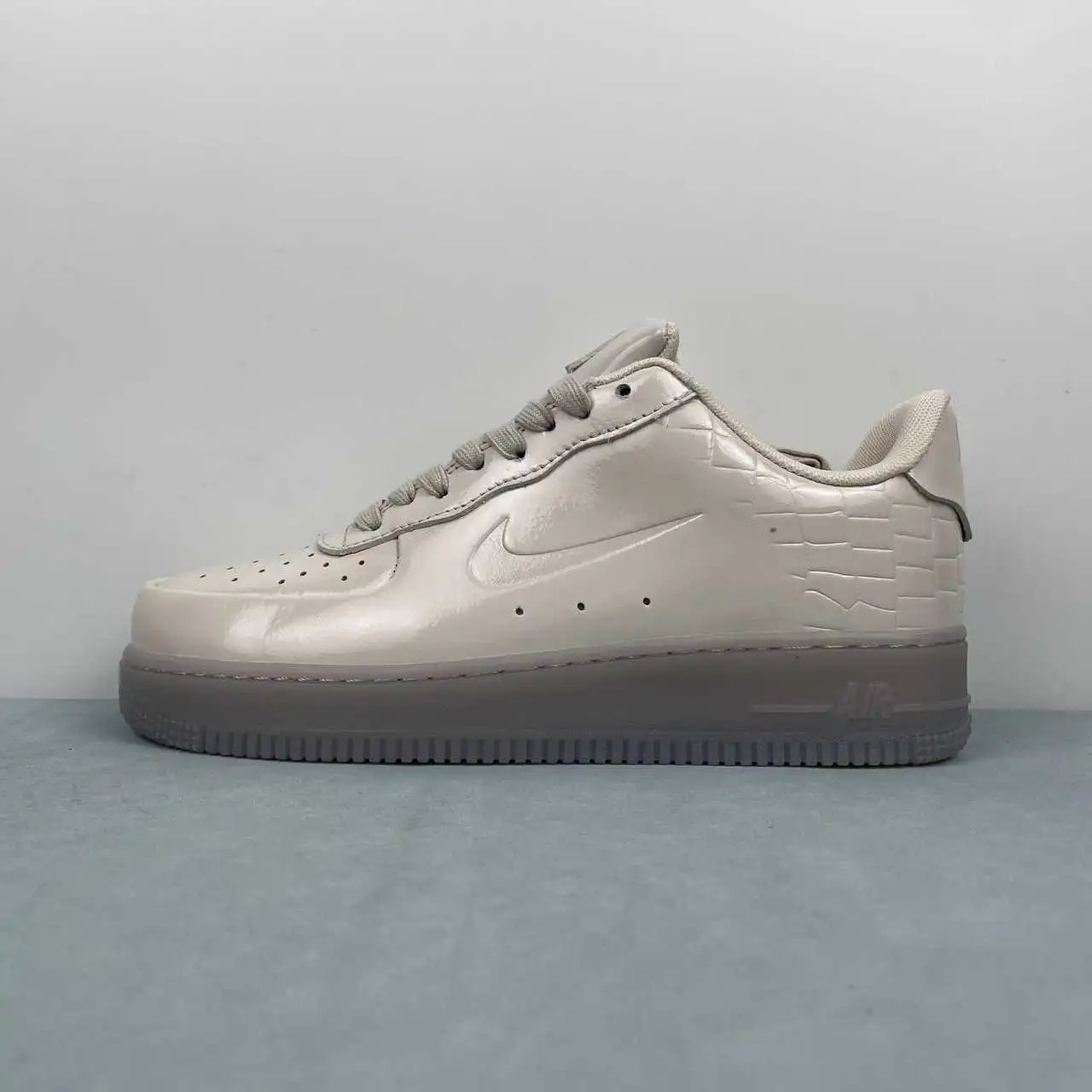 Nike Air Force 1 IF3201-002 thumbnail 4