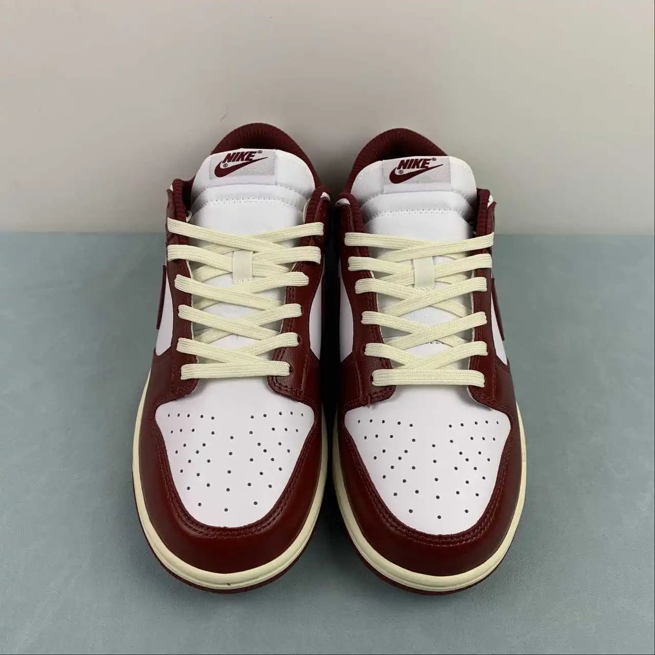 Nike Dunk Low FJ4555-100 thumbnail 3