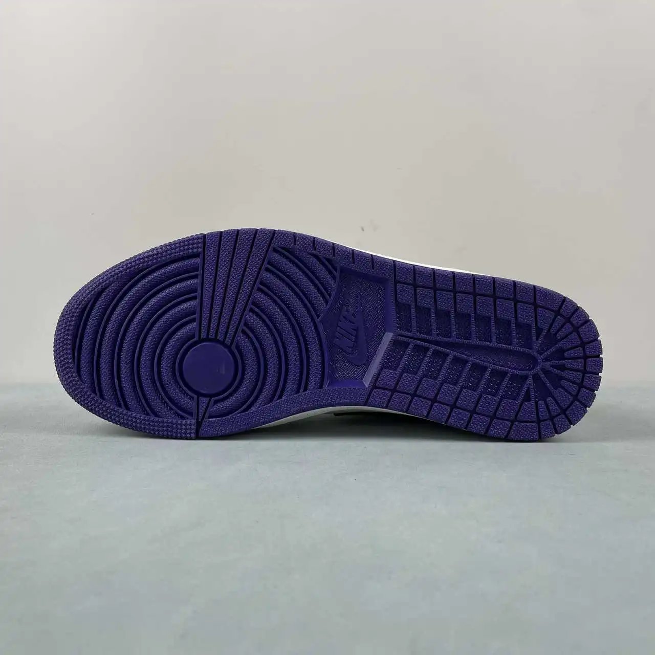 Air Jordan 1 Low HF5759-101 11