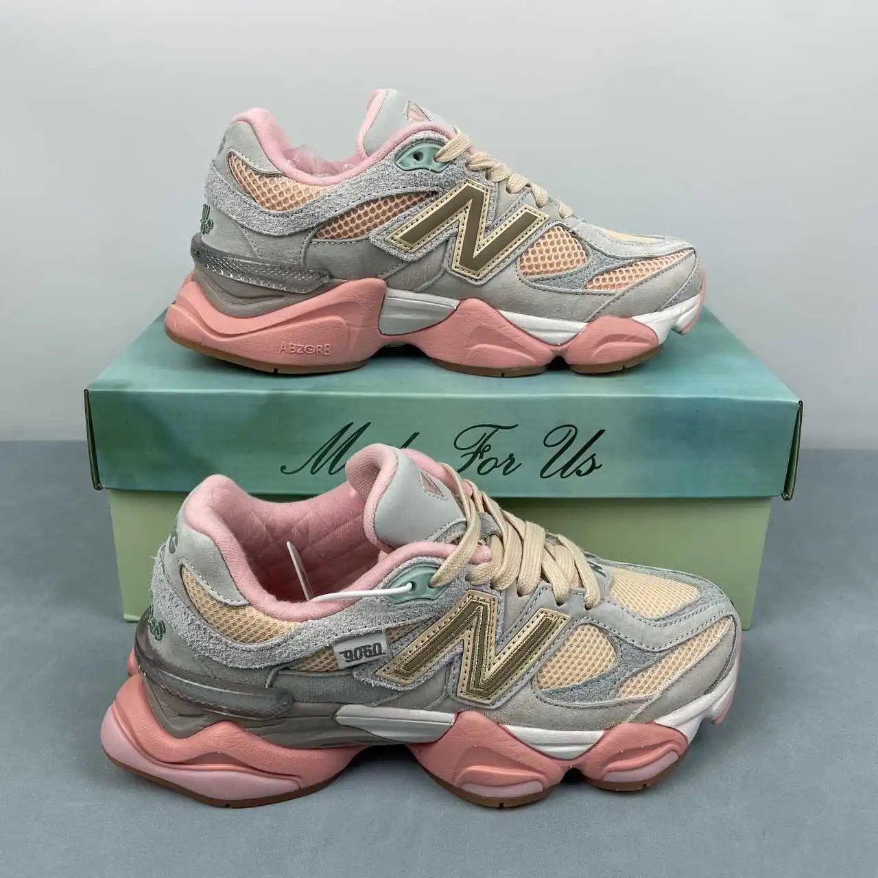 New Balance 9060 U9060JG1