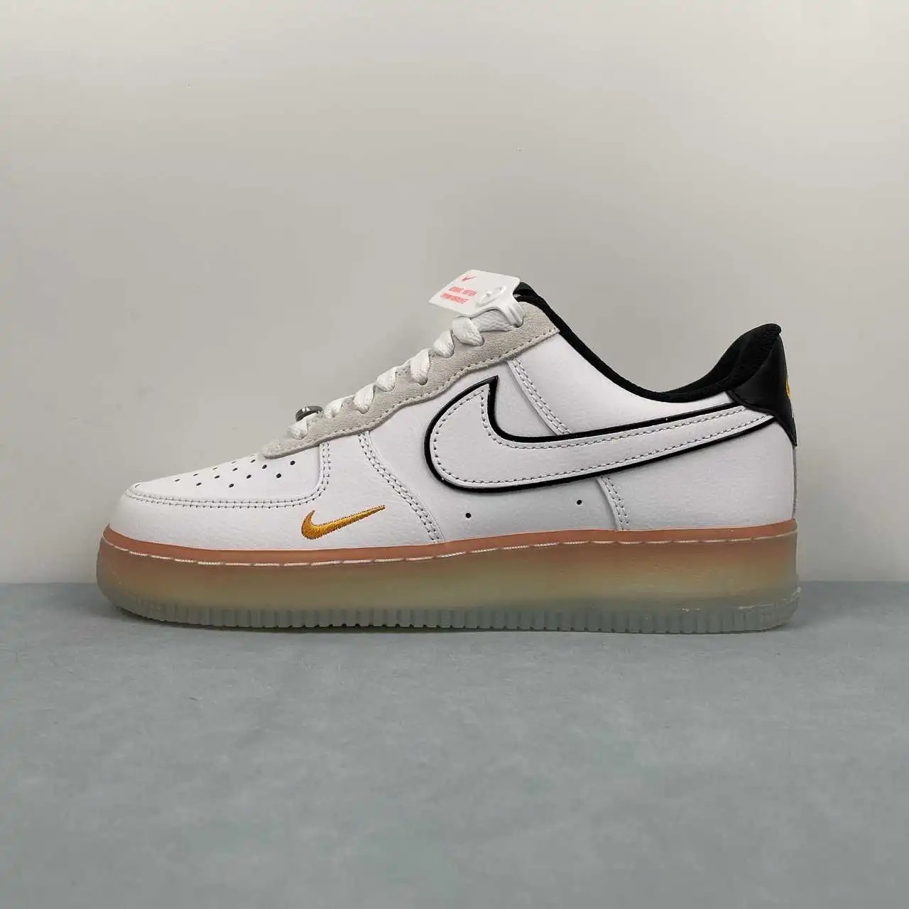 Nike Air Force 1 IO0228-100 thumbnail 4