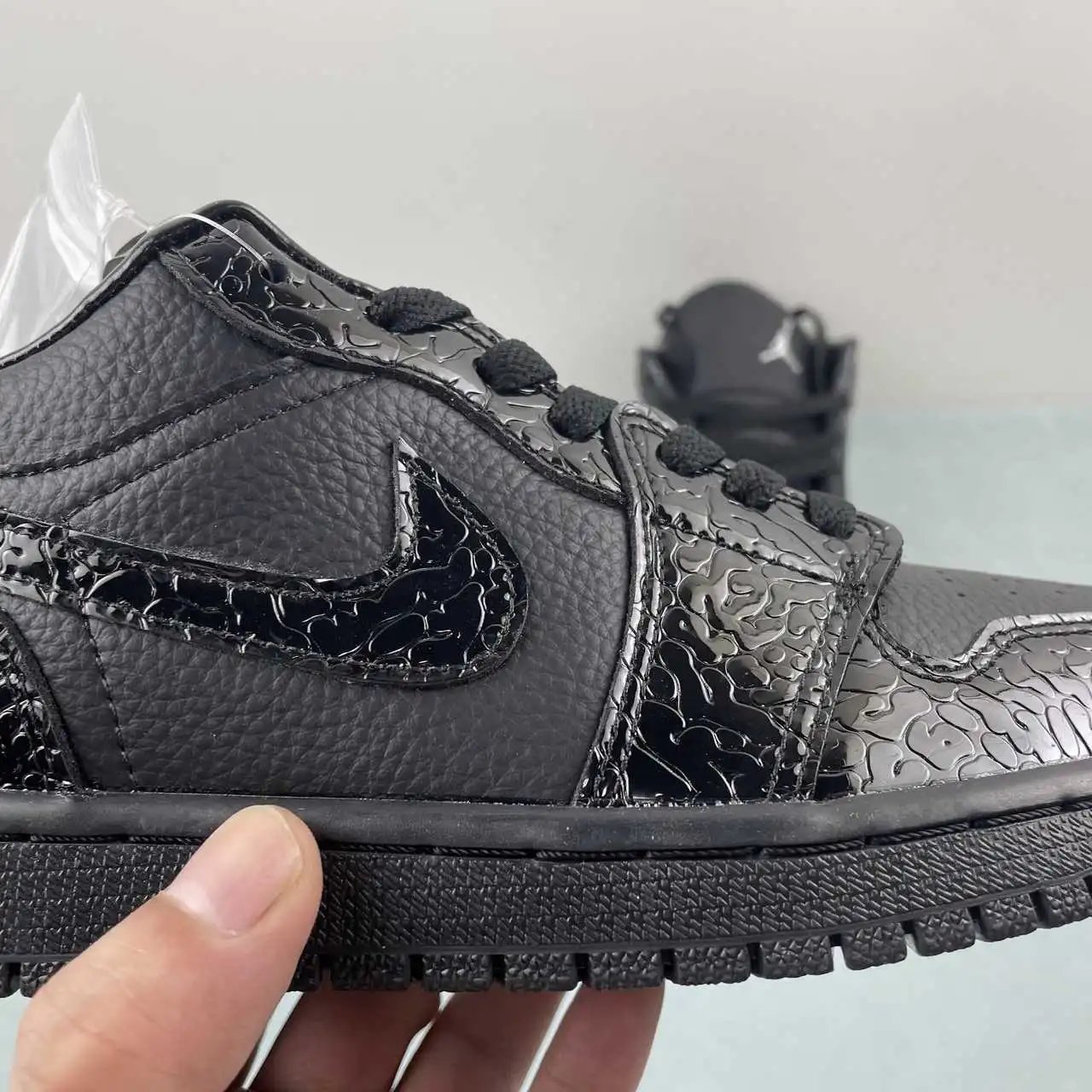 Air Jordan 1 Low HJ7743-010 9