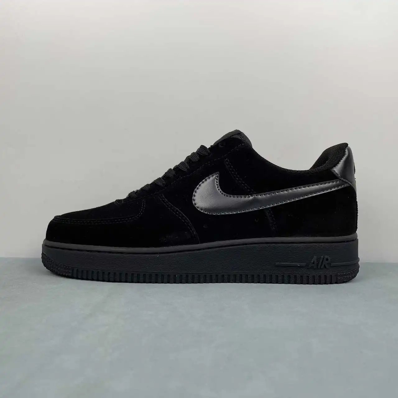 Nike Air Force 1 IO4833-004 thumbnail 4