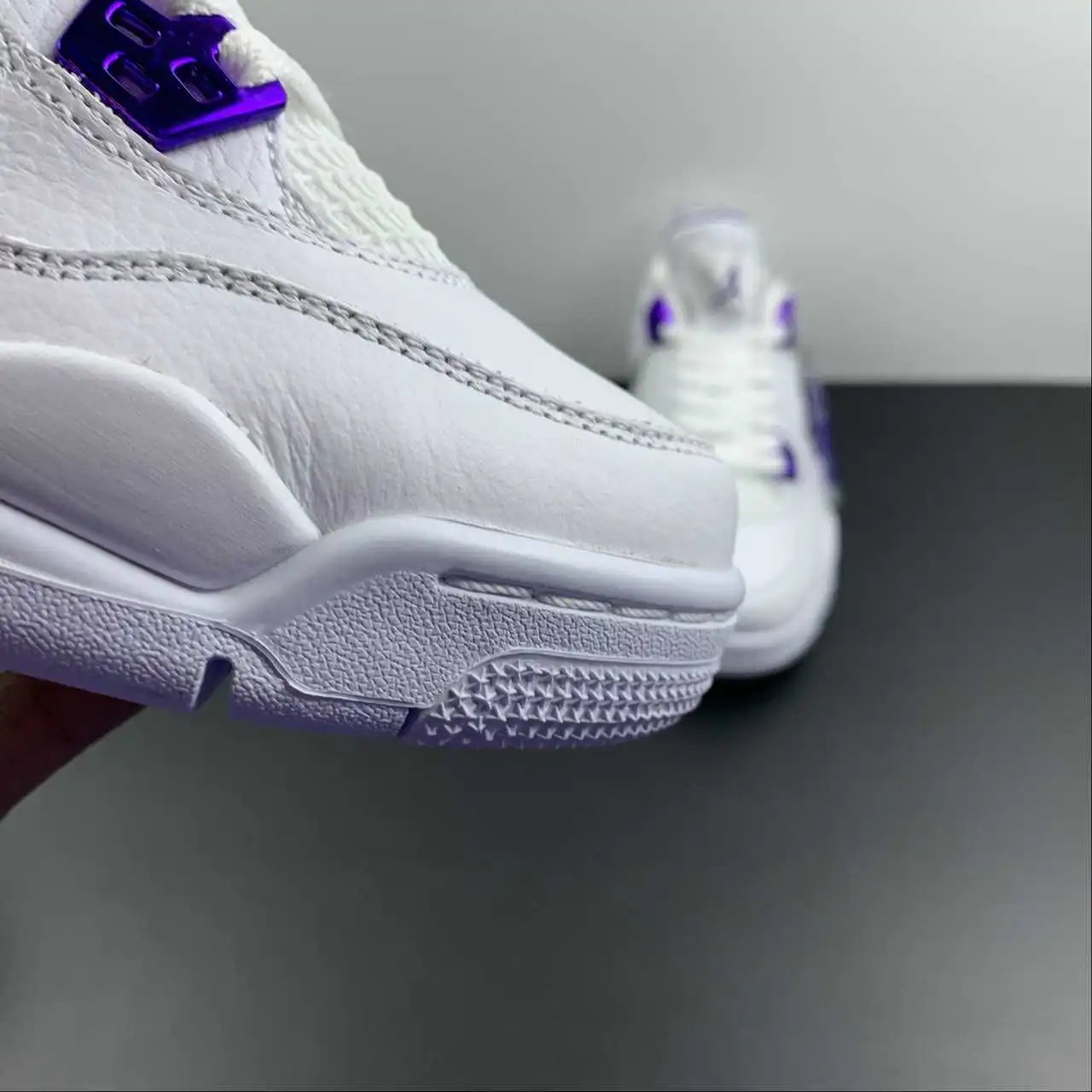 Air Jordan 4 408452-115 7