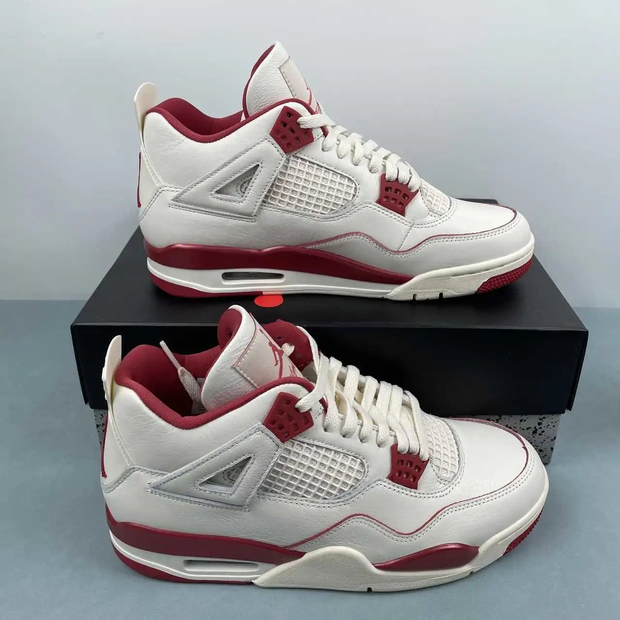 Air Jordan 4 HV0823-108