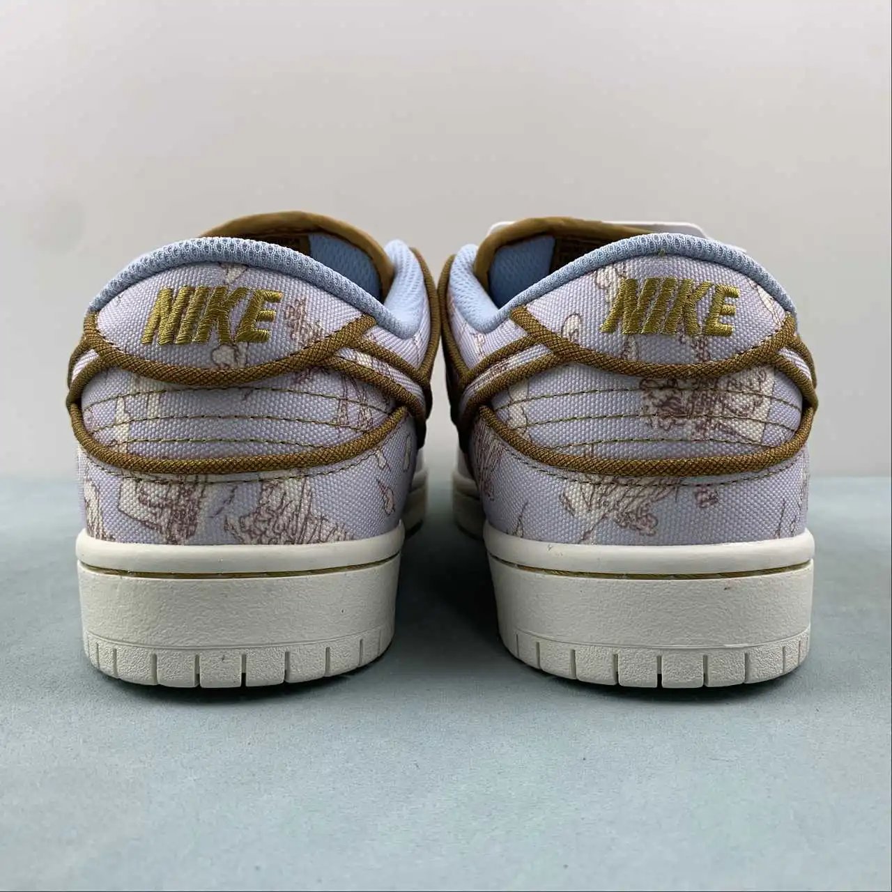 Nike Dunk Low FN5880-001 11
