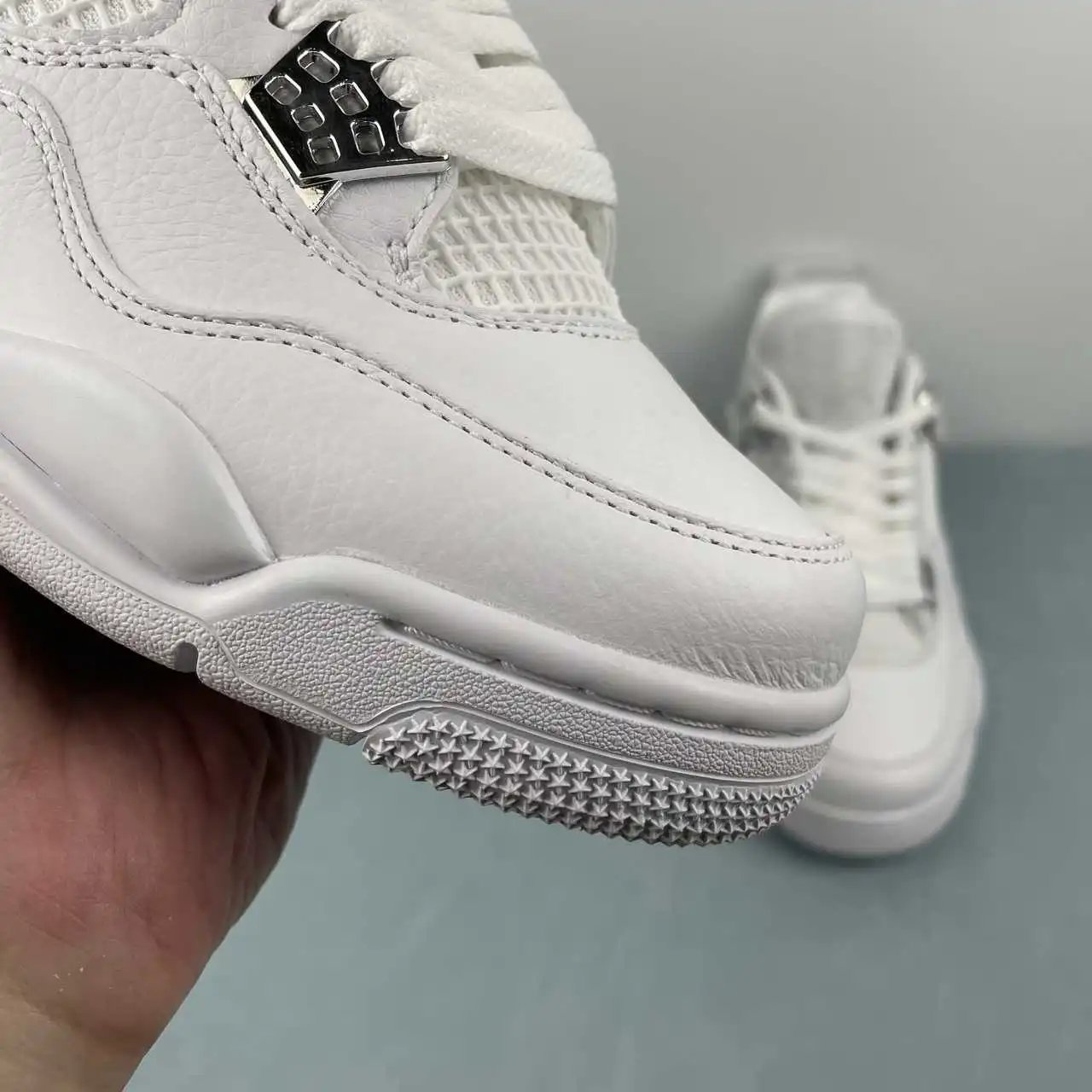 Air Jordan 4 308497-100 8