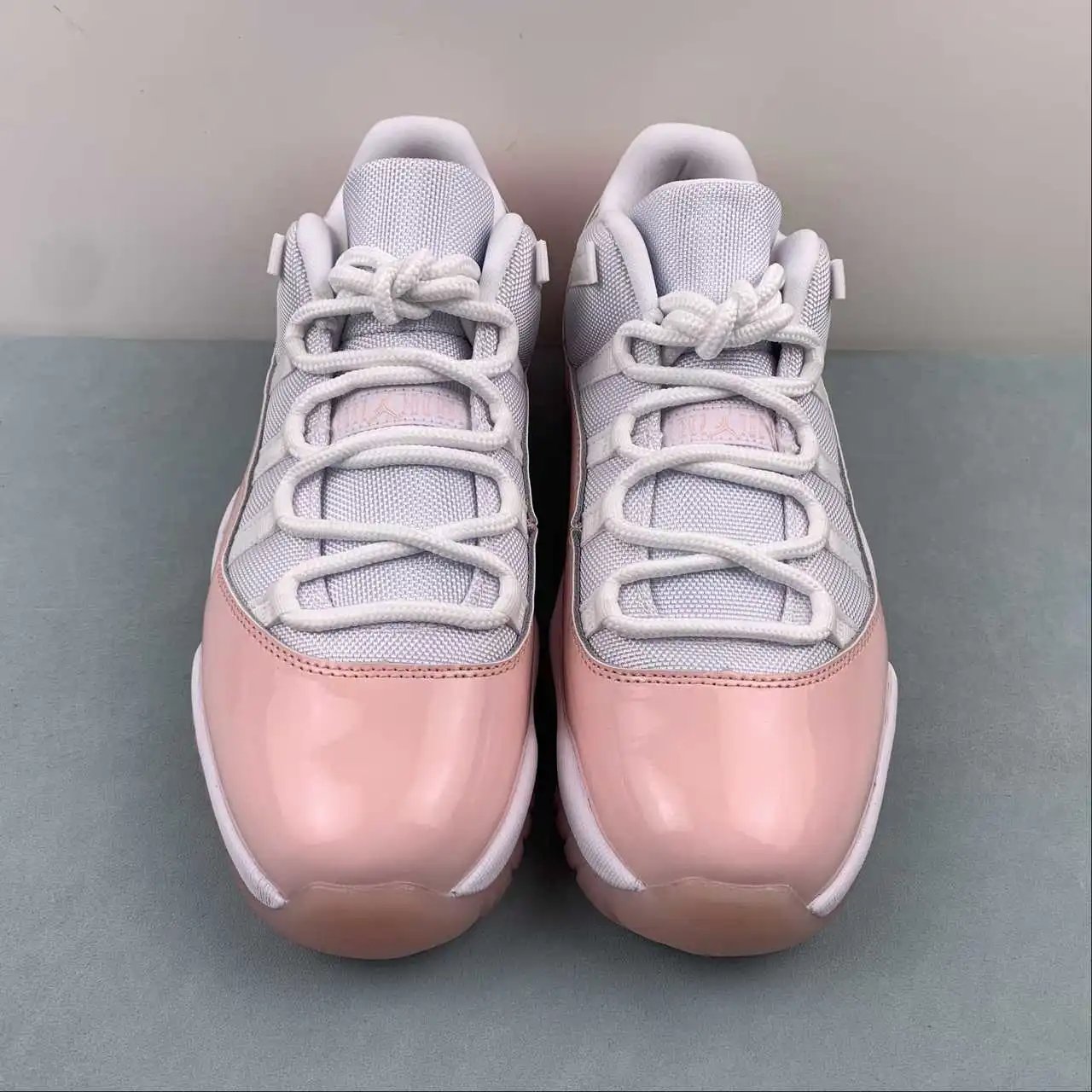 Air Jordan 11 AH7860-160 thumbnail 4