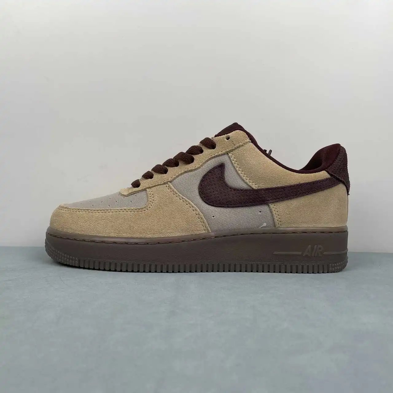 Nike Air Force 1 IQ3408-286 thumbnail 4