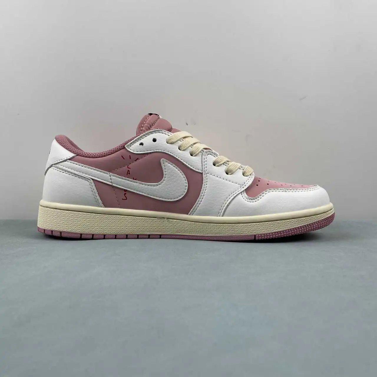 Trav#s Scot# × Air Jordan 1 Low DM7866-600 6