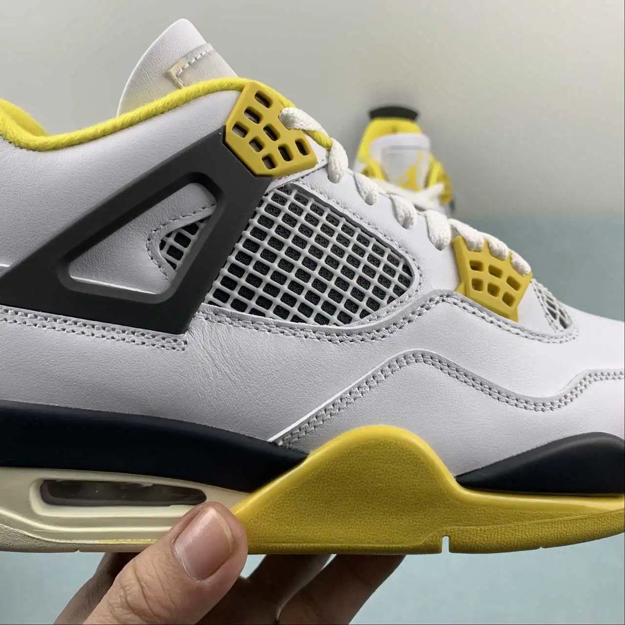 Air Jordan 4 AQ9129-101 9