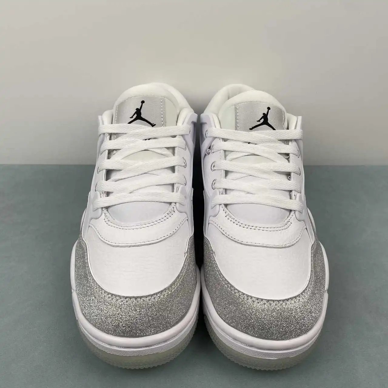 Air Jordan 4 HQ3441-111 thumbnail 4
