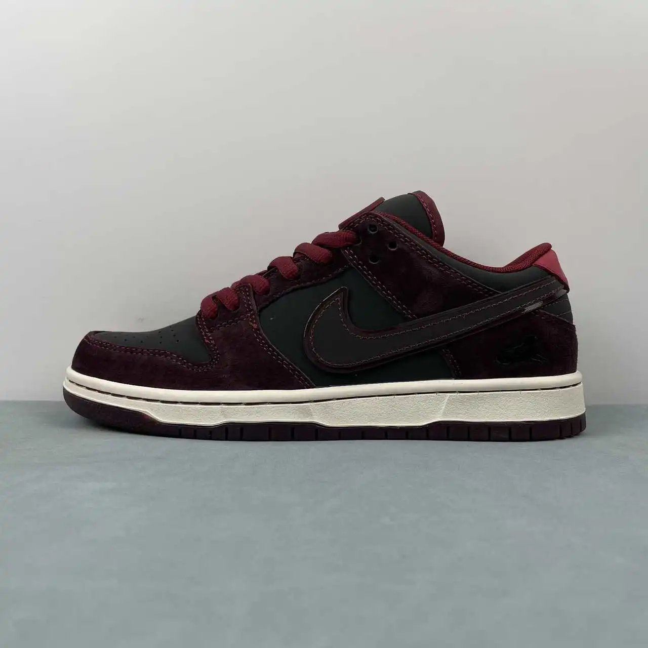 Nike Dunk Low FZ1289-200 thumbnail 4