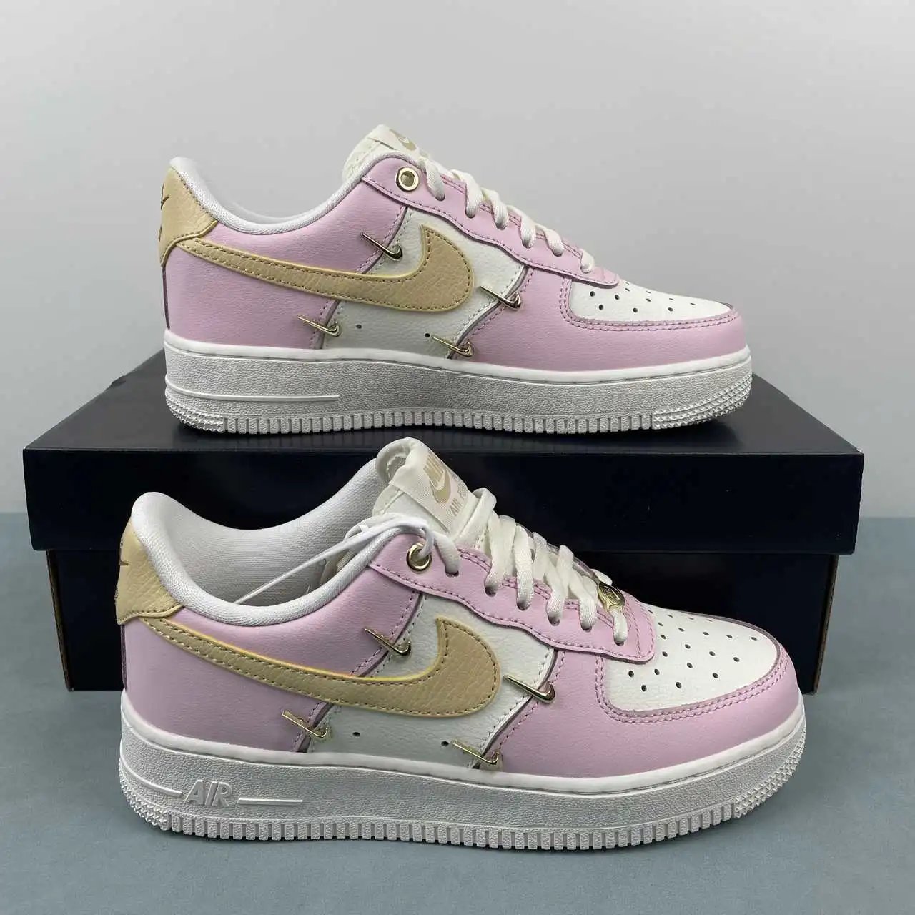 Nike Air Force 1 IB2574-600