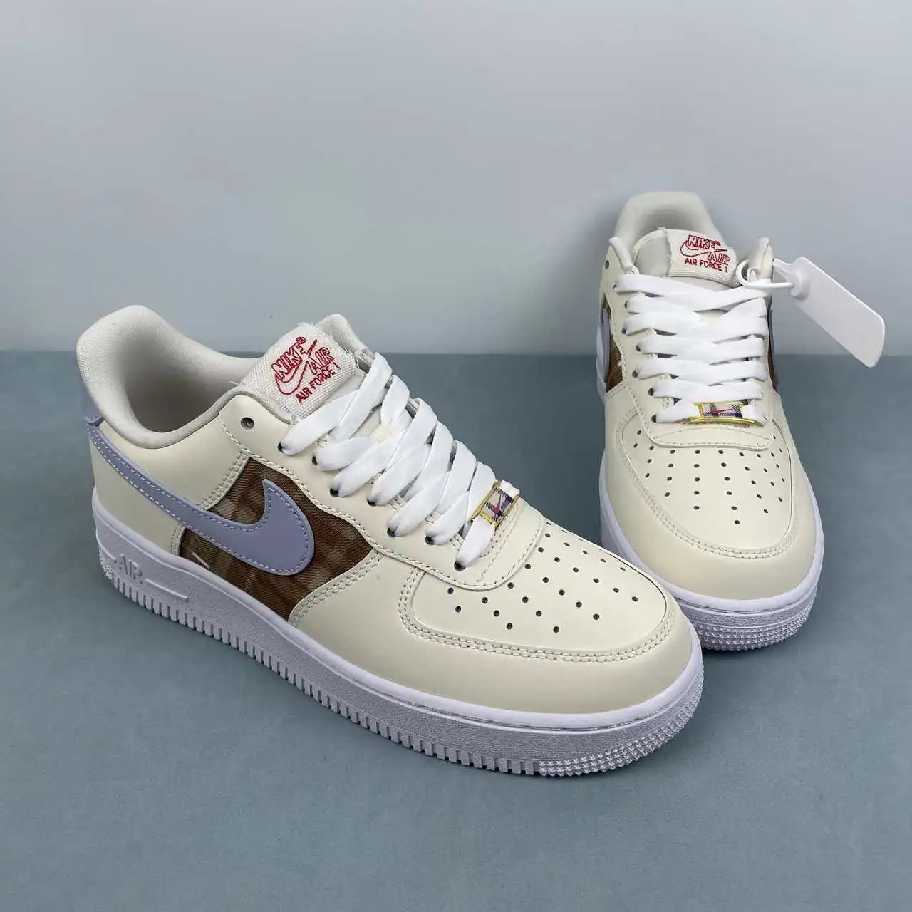 Nike Air Force 1 IH7352-001 thumbnail 2