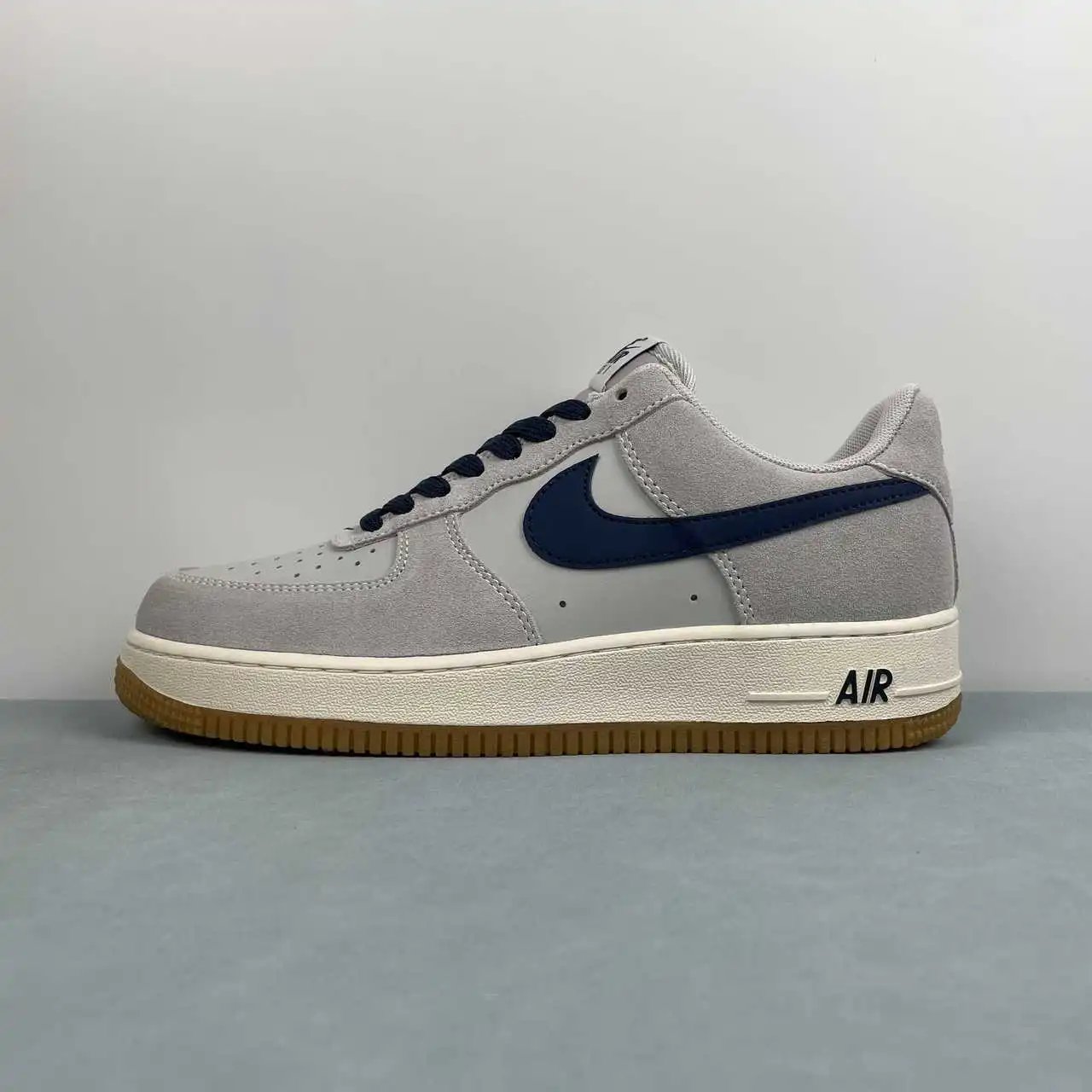 Nike Air Force 1 IB6388-003 thumbnail 4