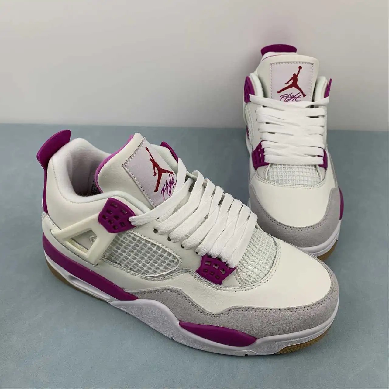AJ4 × Nike SB DR5415-105 thumbnail 2