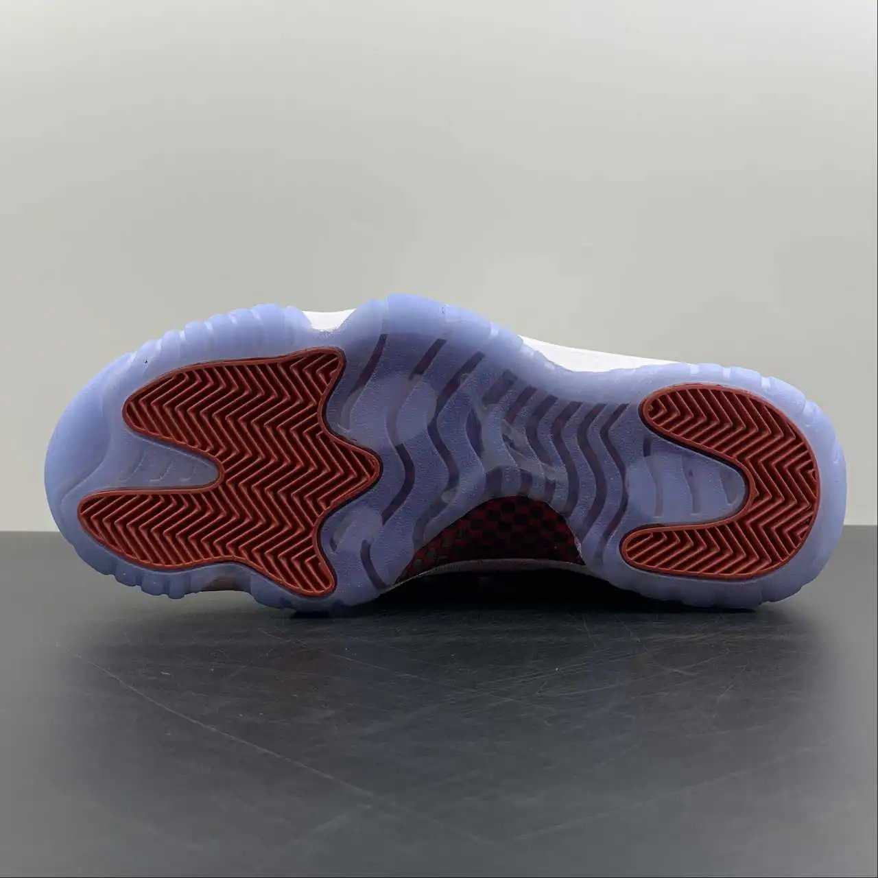 Air Jordan 11 CT8012-116 12