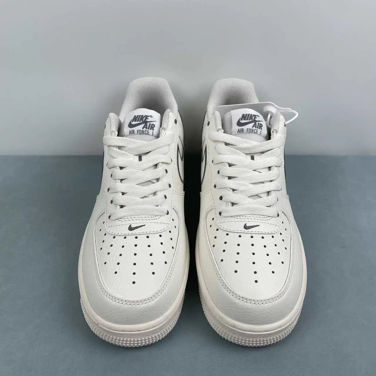Nike Air Force 1 IB7677-101 thumbnail 3