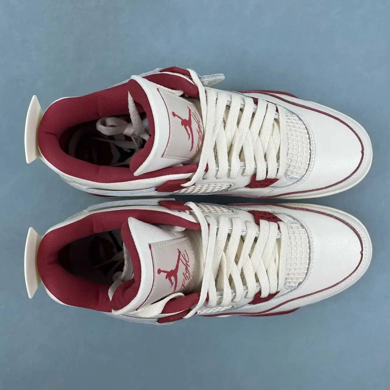Air Jordan 4 HV0823-108 thumbnail 3