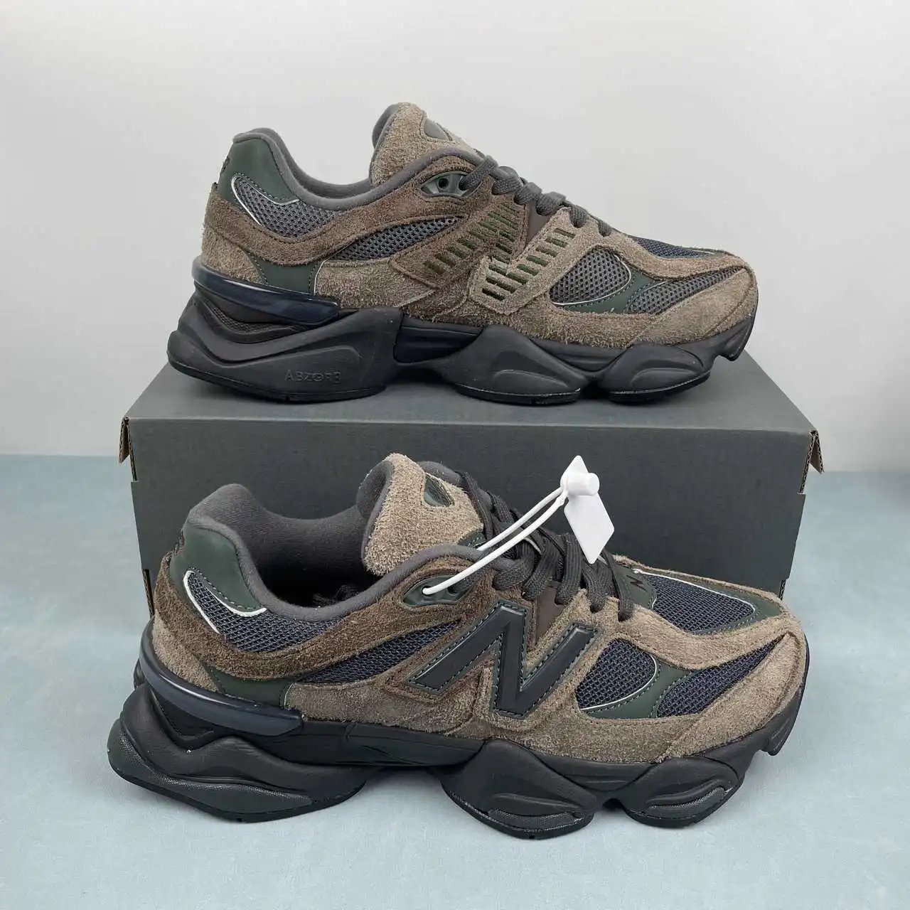 New Balance 9060 U9060OUT