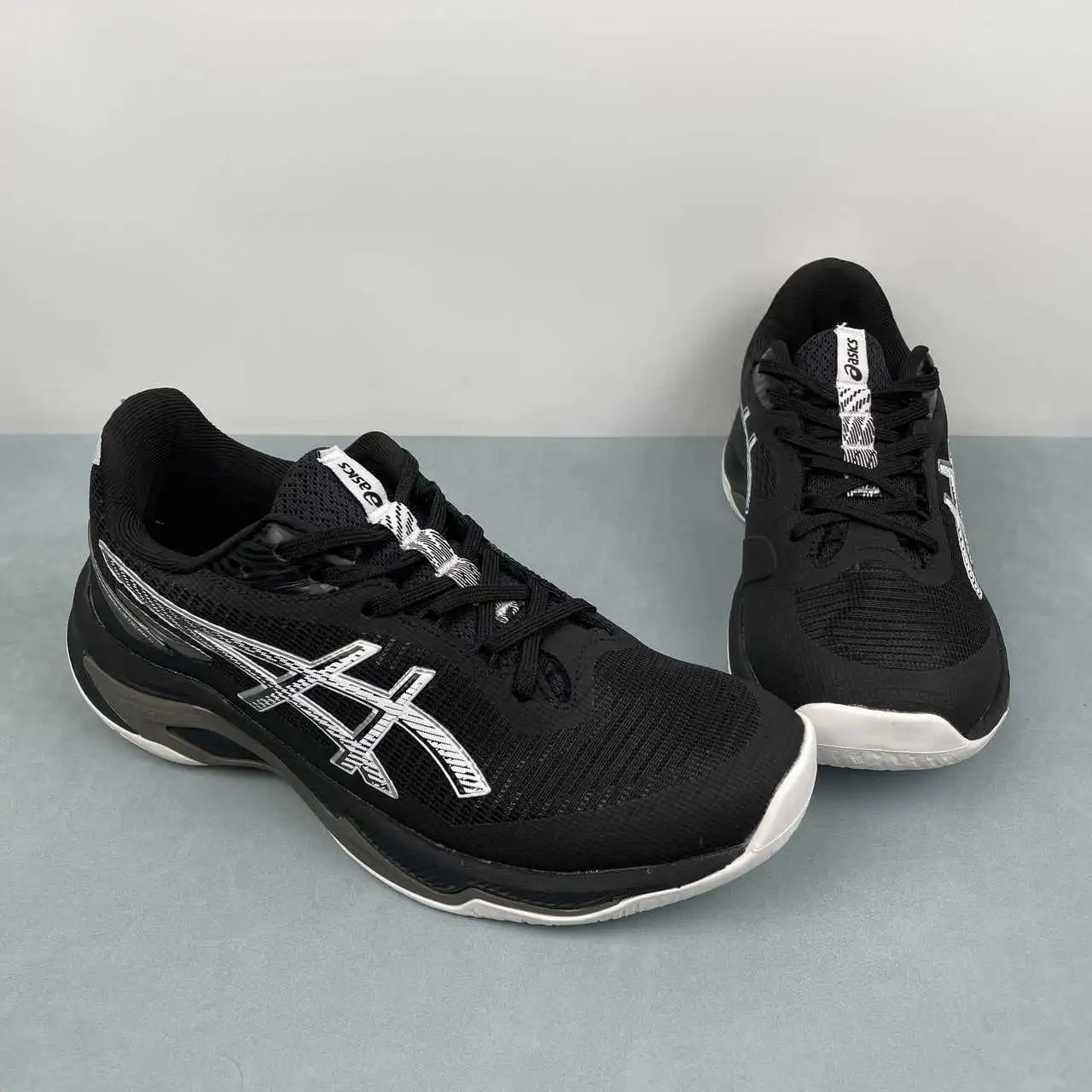 Asics NETBURNER BALLISTIC FF 4 1051A088-001 thumbnail 2