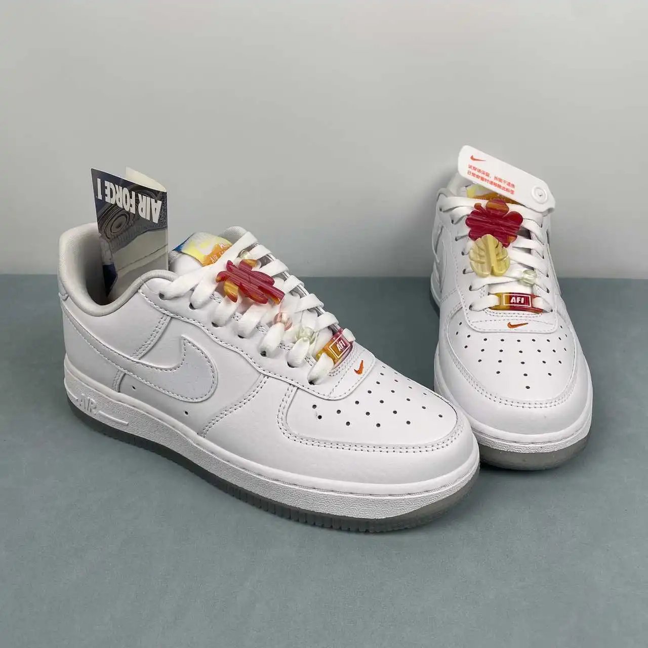 Nike Air Force 1 IB8875-111 thumbnail 2