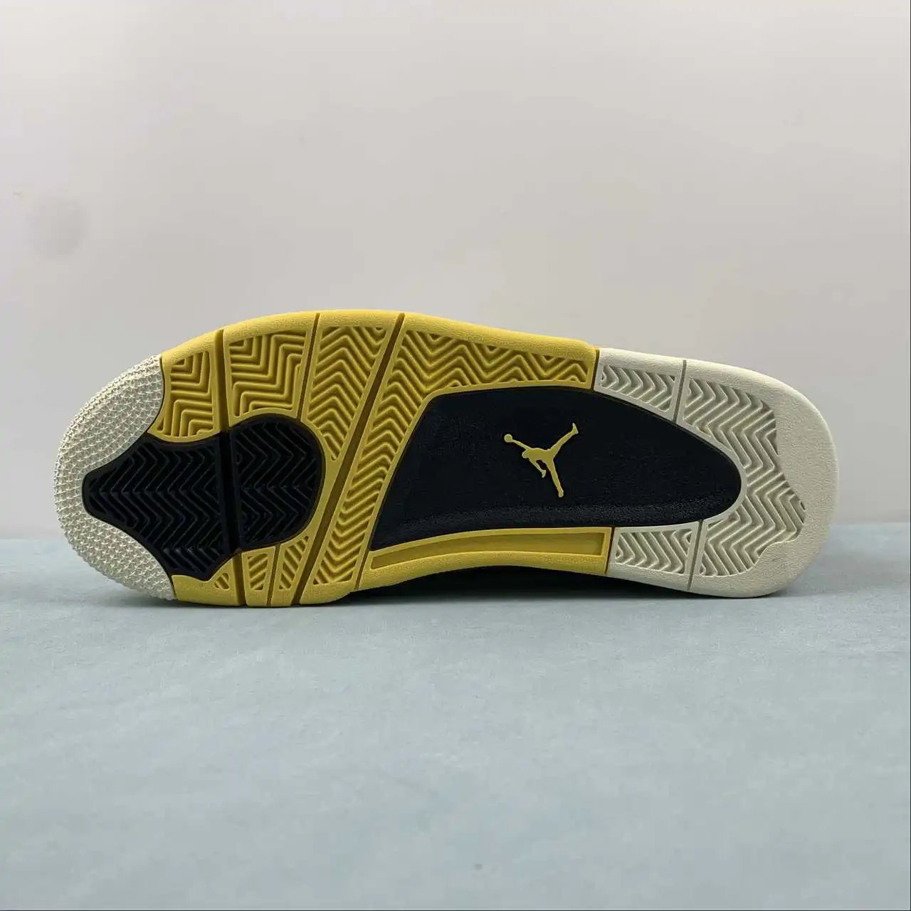 Air Jordan 4 AQ9129-101 11