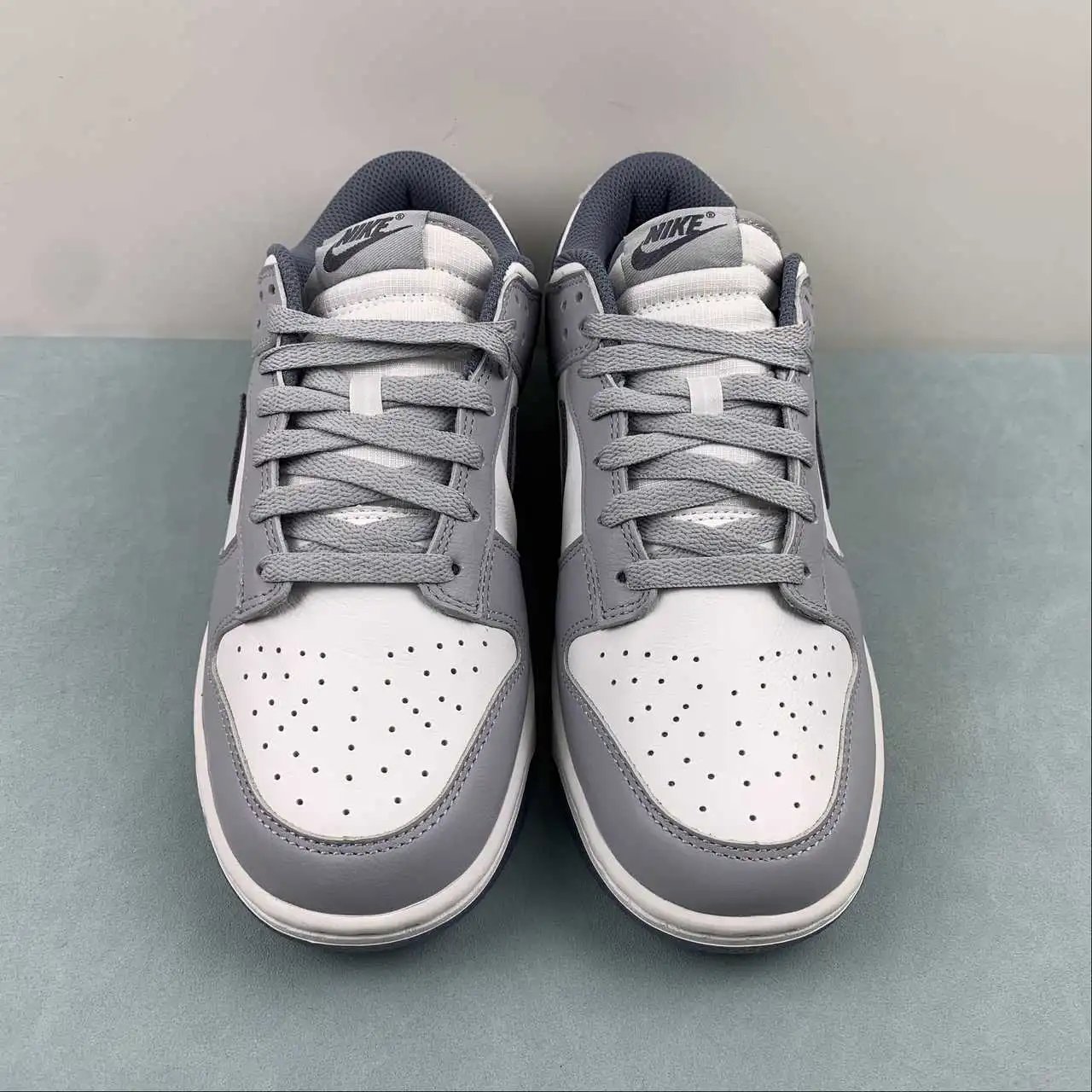 Nike Dunk Low FJ4188-100 thumbnail 3
