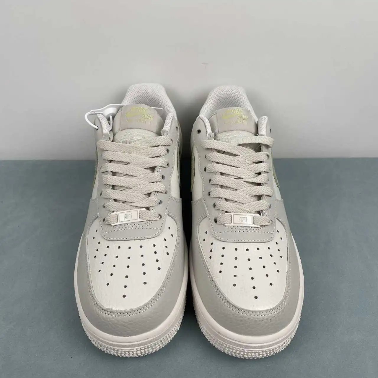 Nike Air Force 1 IB3881-001 thumbnail 3
