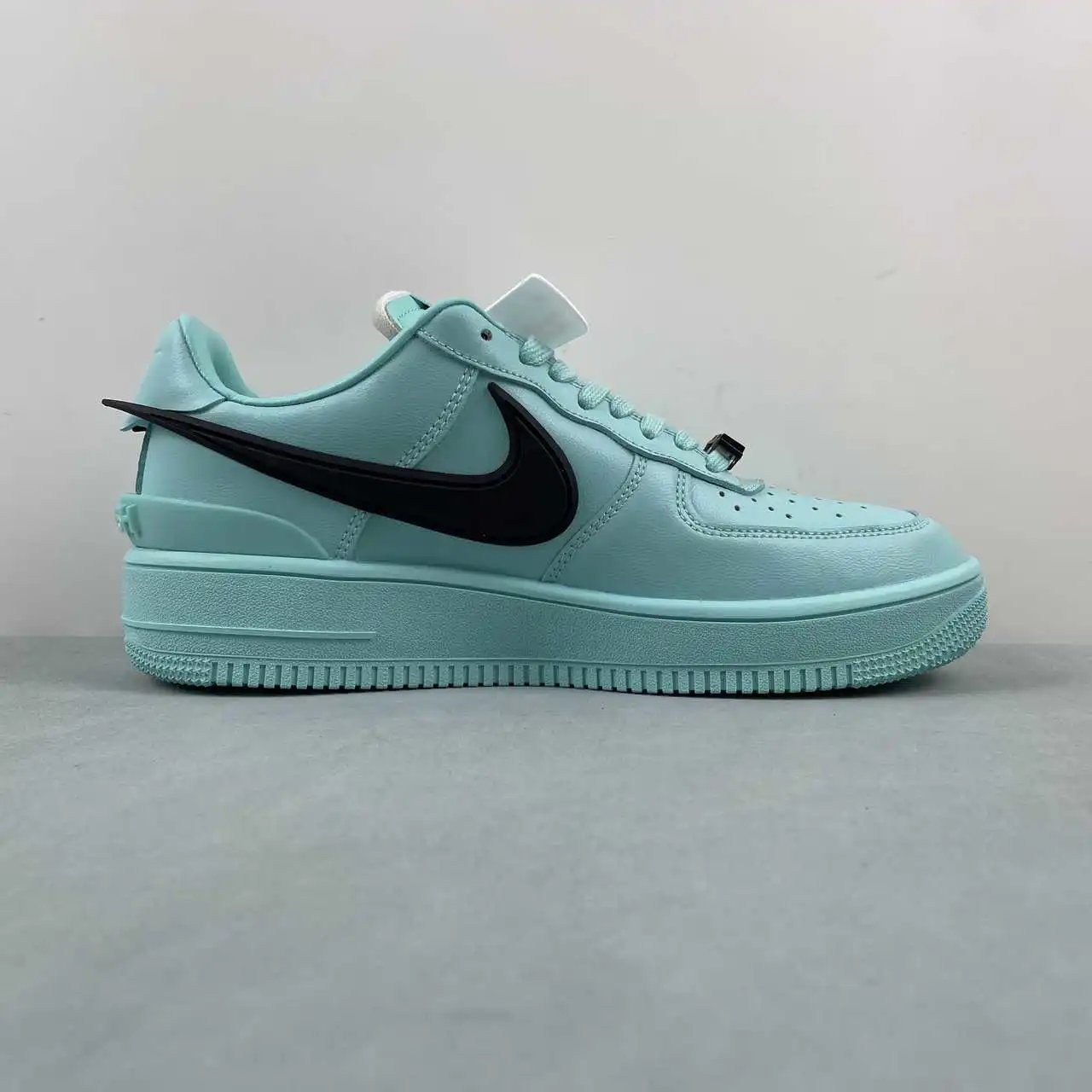 Nike Air Force 1 DV3464-500 thumbnail 4