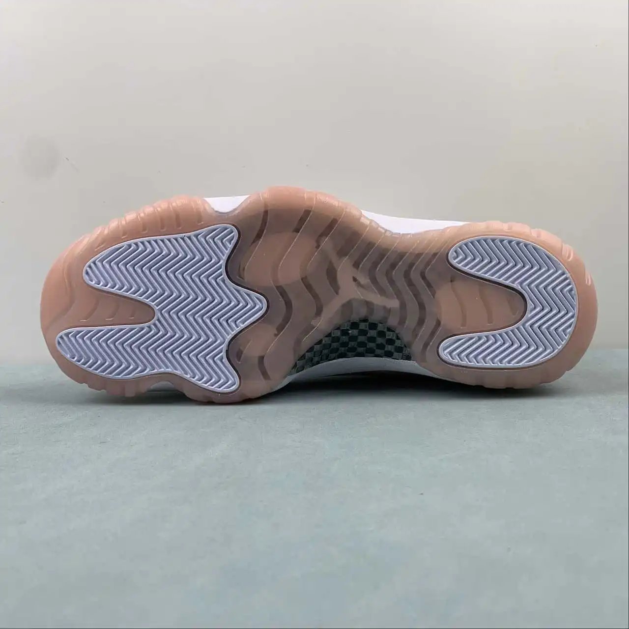 Air Jordan 11 AH7860-160 12