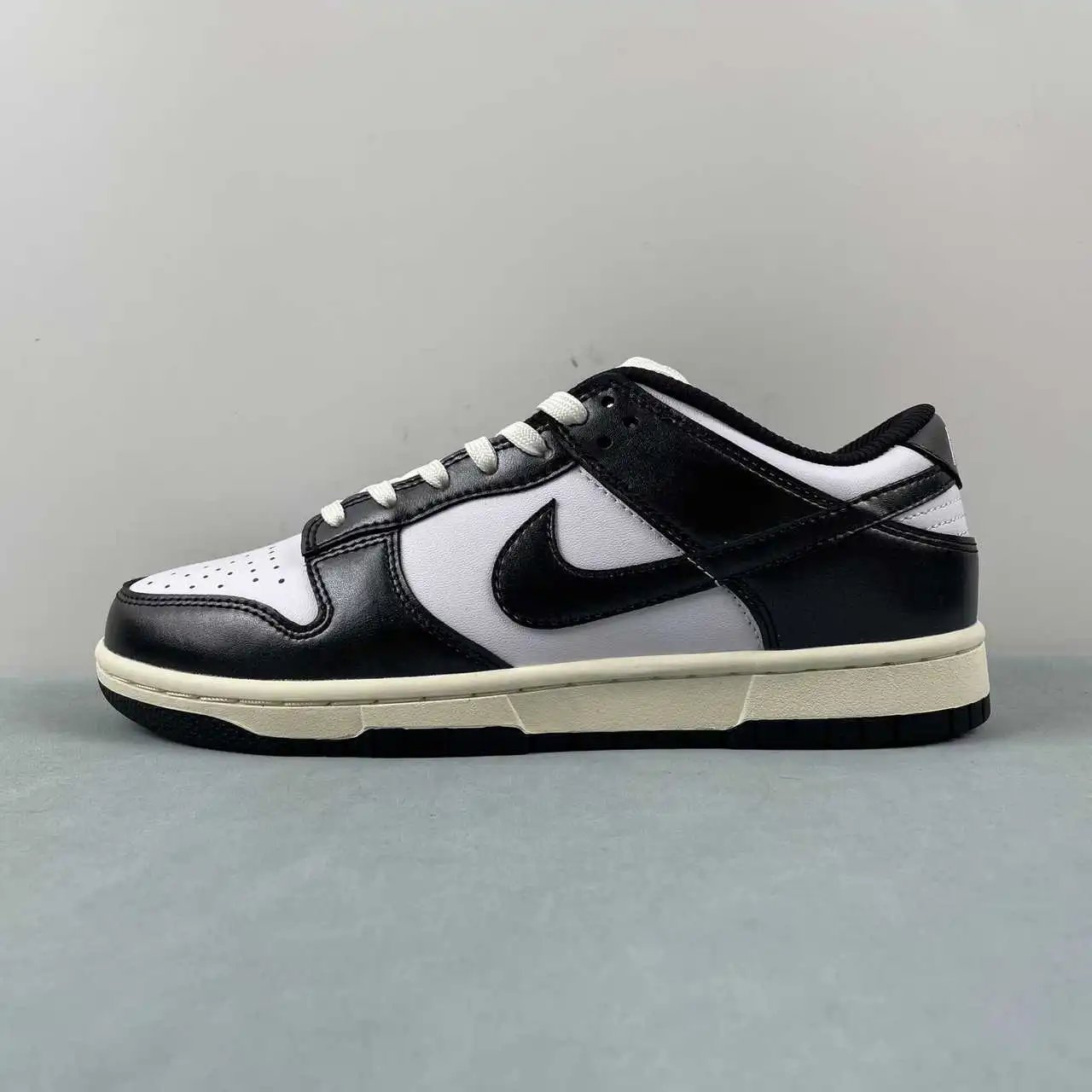 Nike Dunk Low FQ8899-100 thumbnail 4