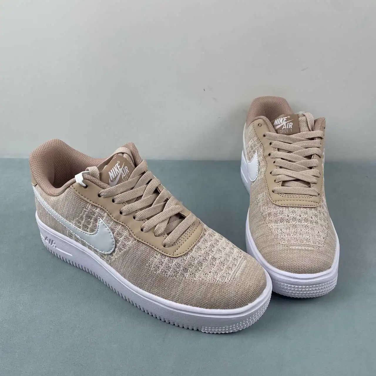 Nike Air Force 1 CI0051-200 thumbnail 2