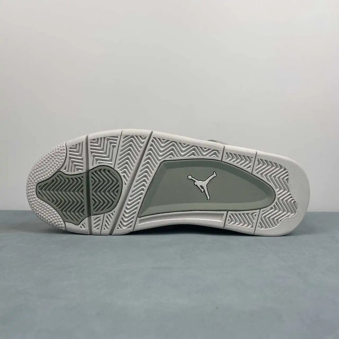 Air Jordan 4 HV0823-003 11