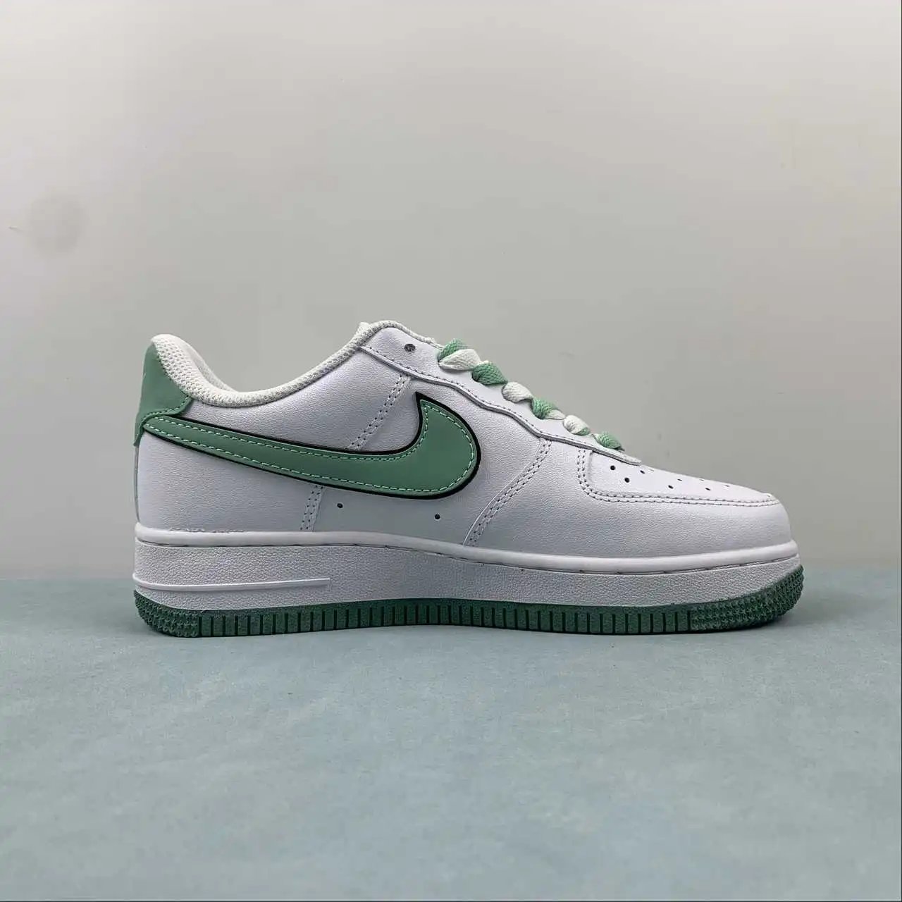 Nike Air Force 1 DA8481-166 thumbnail 4