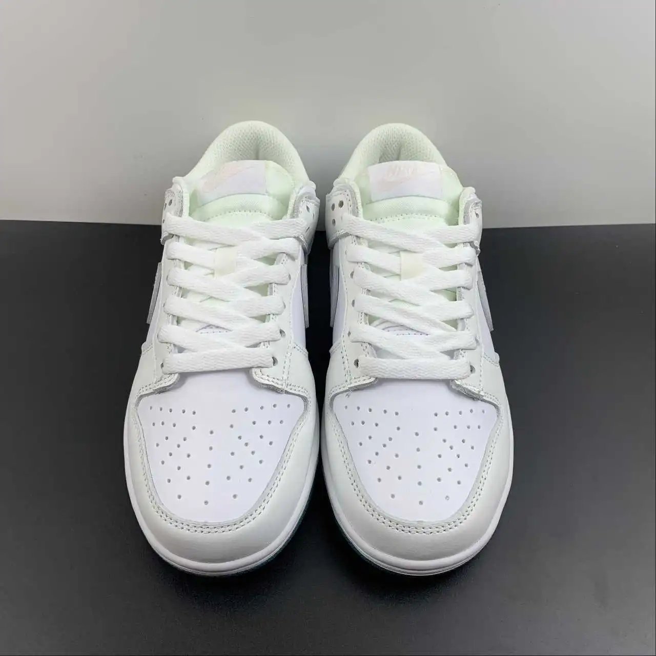 Nike Dunk Low FD9911-101 thumbnail 3