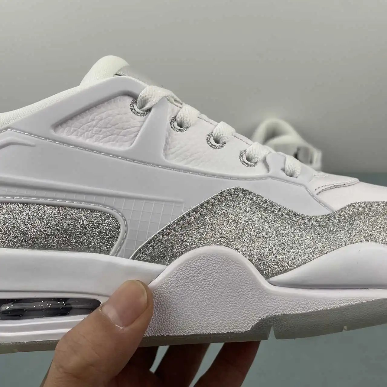 Air Jordan 4 HQ3441-111 8