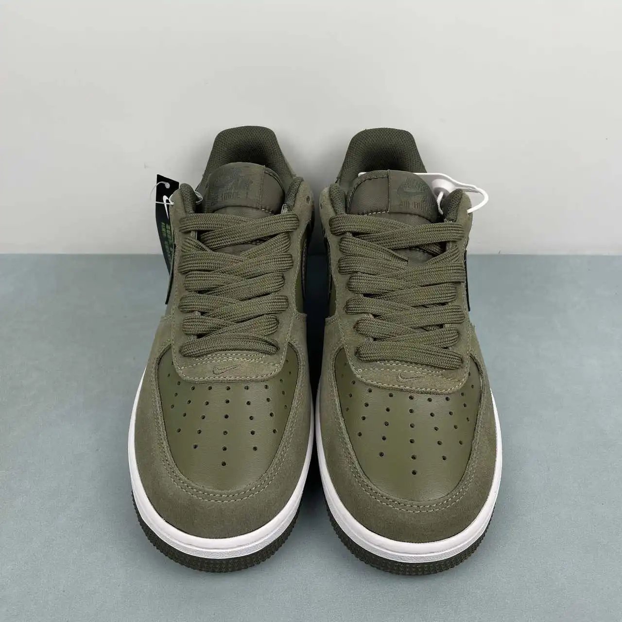 Nike Air Force 1 IB6388-200 thumbnail 3